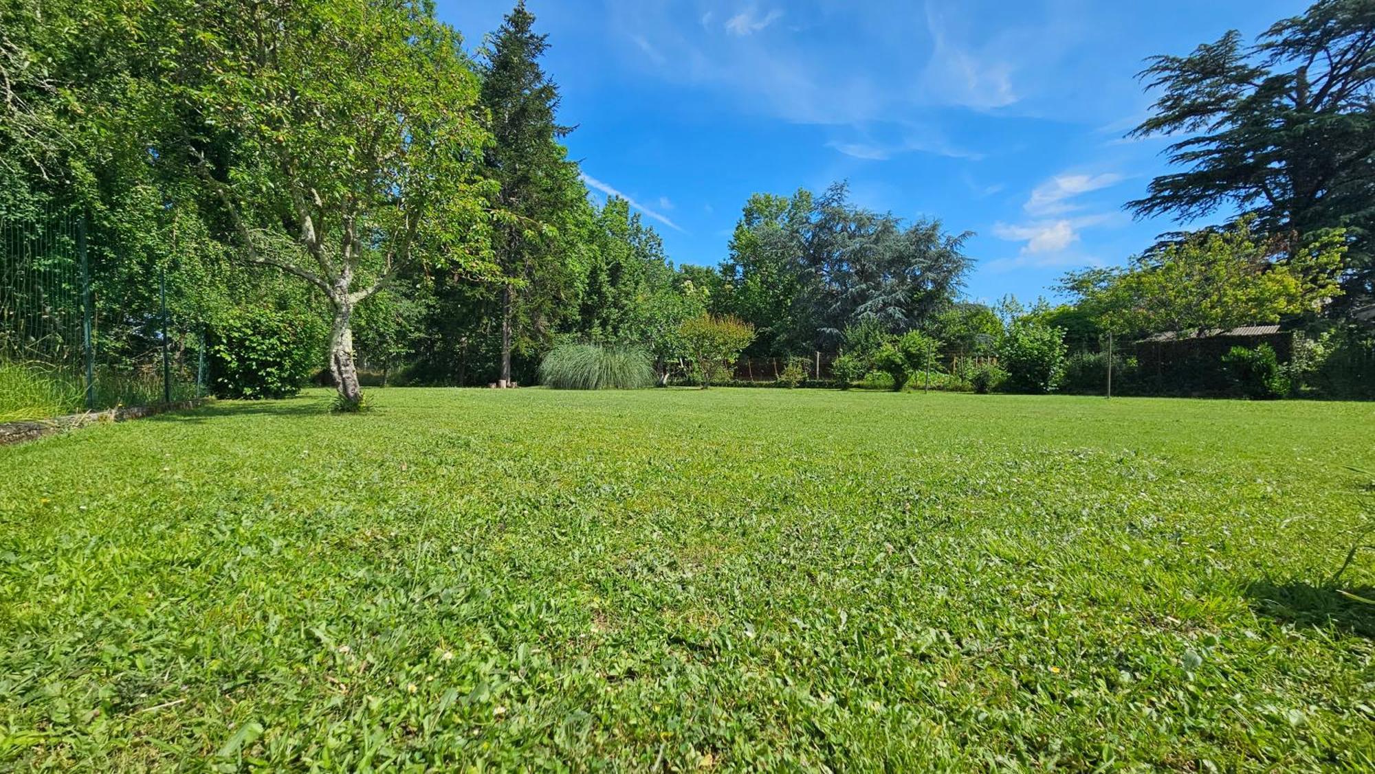 Chambres Et Gites Les Deux Chenes Pres De Bergerac Le Fleix Esterno foto