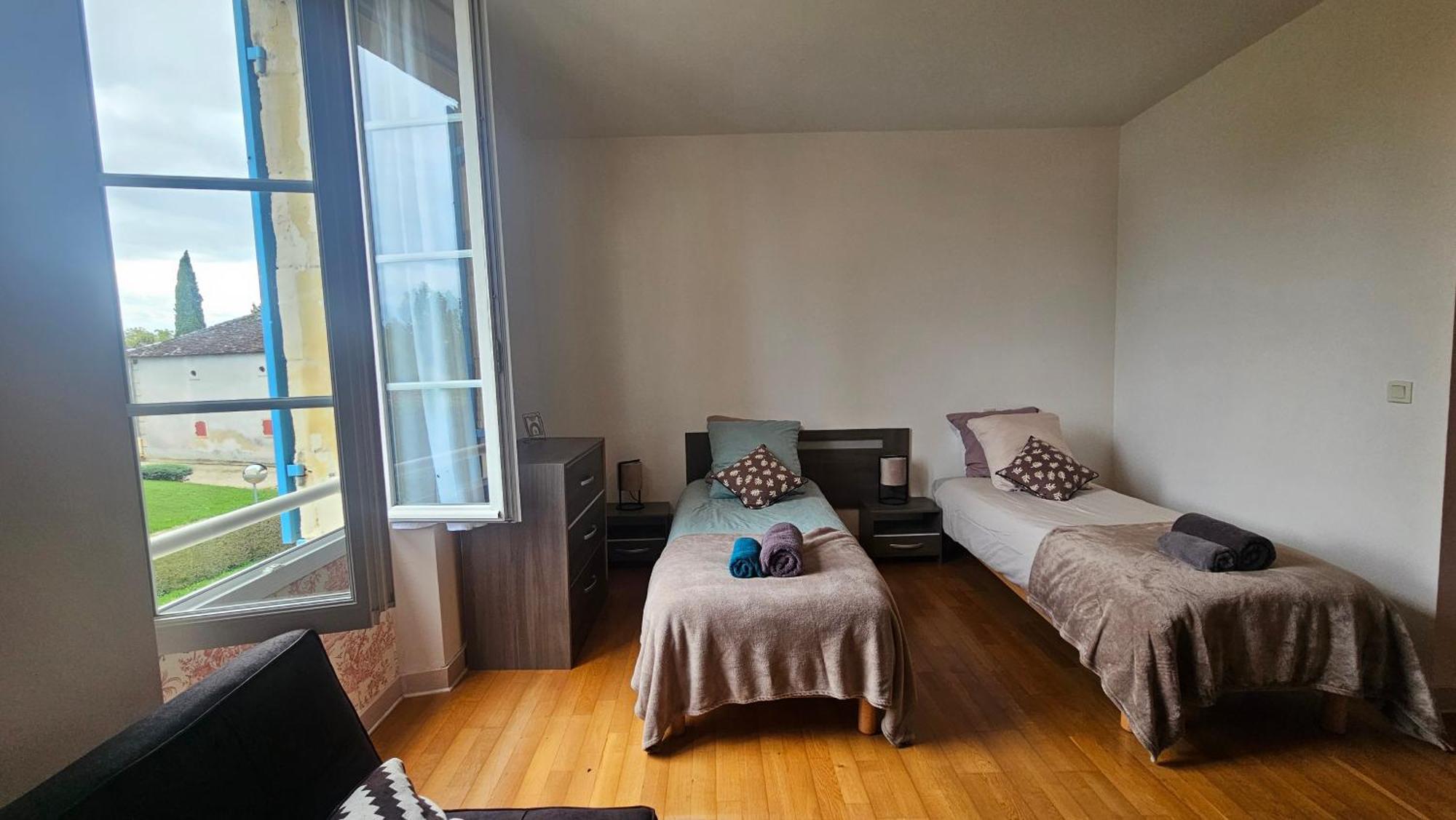 Chambres Et Gites Les Deux Chenes Pres De Bergerac Le Fleix Esterno foto