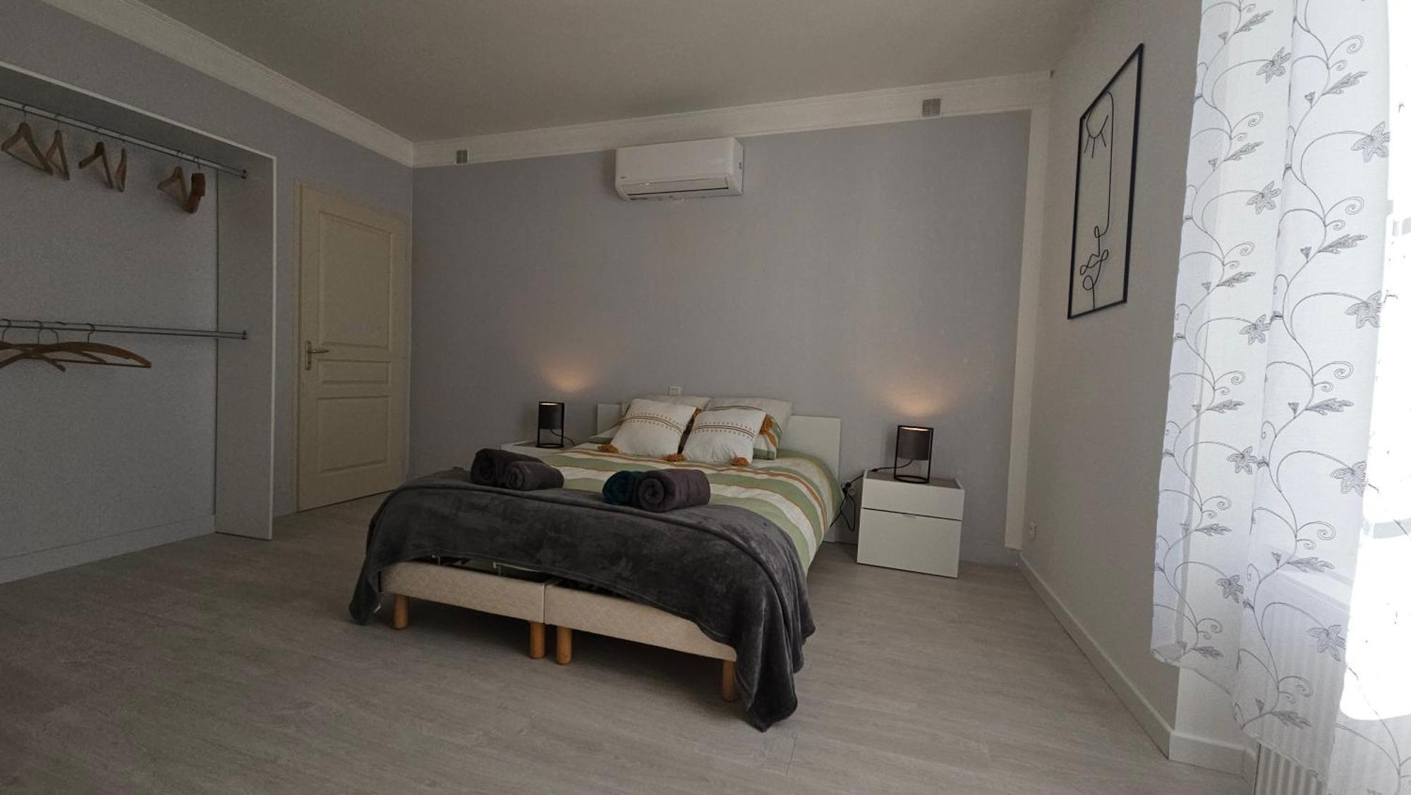 Chambres Et Gites Les Deux Chenes Pres De Bergerac Le Fleix Esterno foto