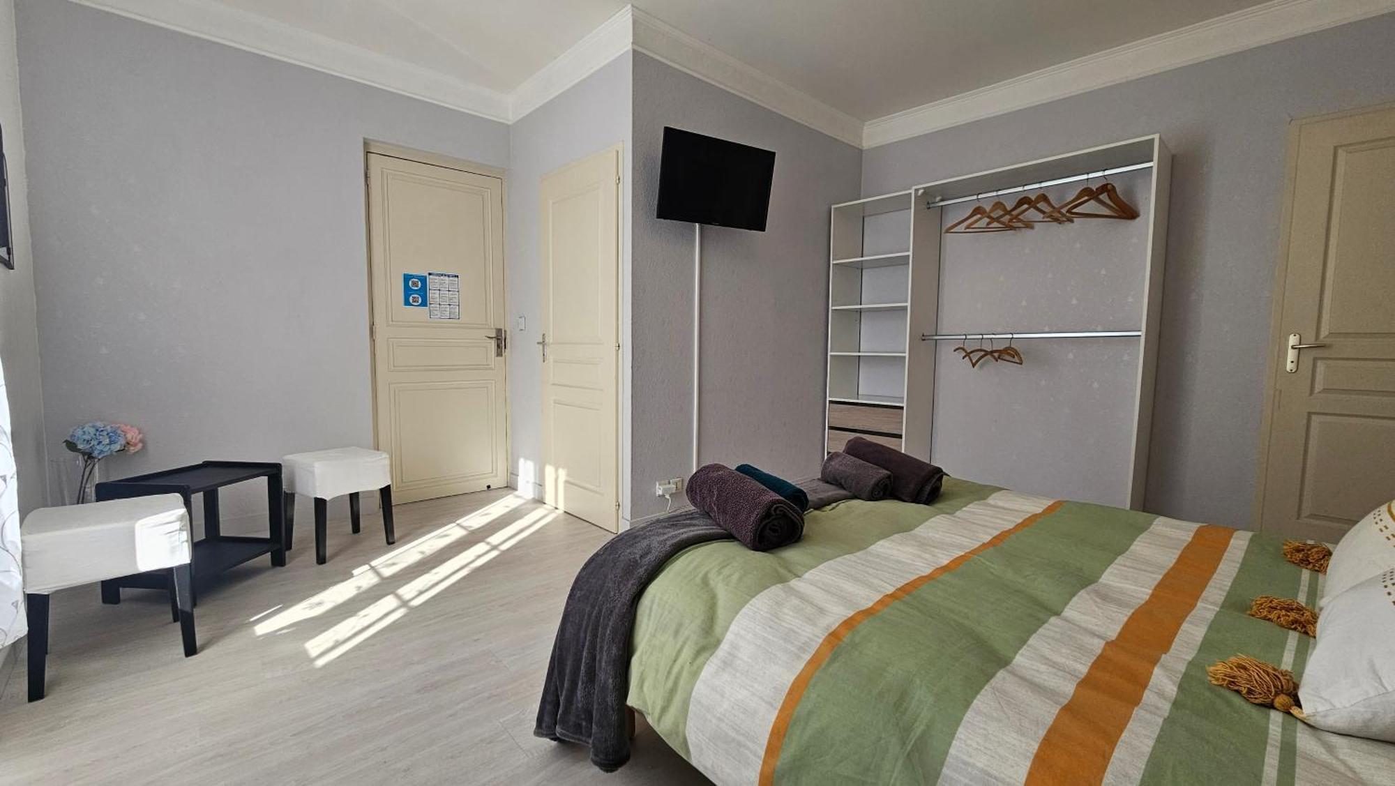 Chambres Et Gites Les Deux Chenes Pres De Bergerac Le Fleix Esterno foto