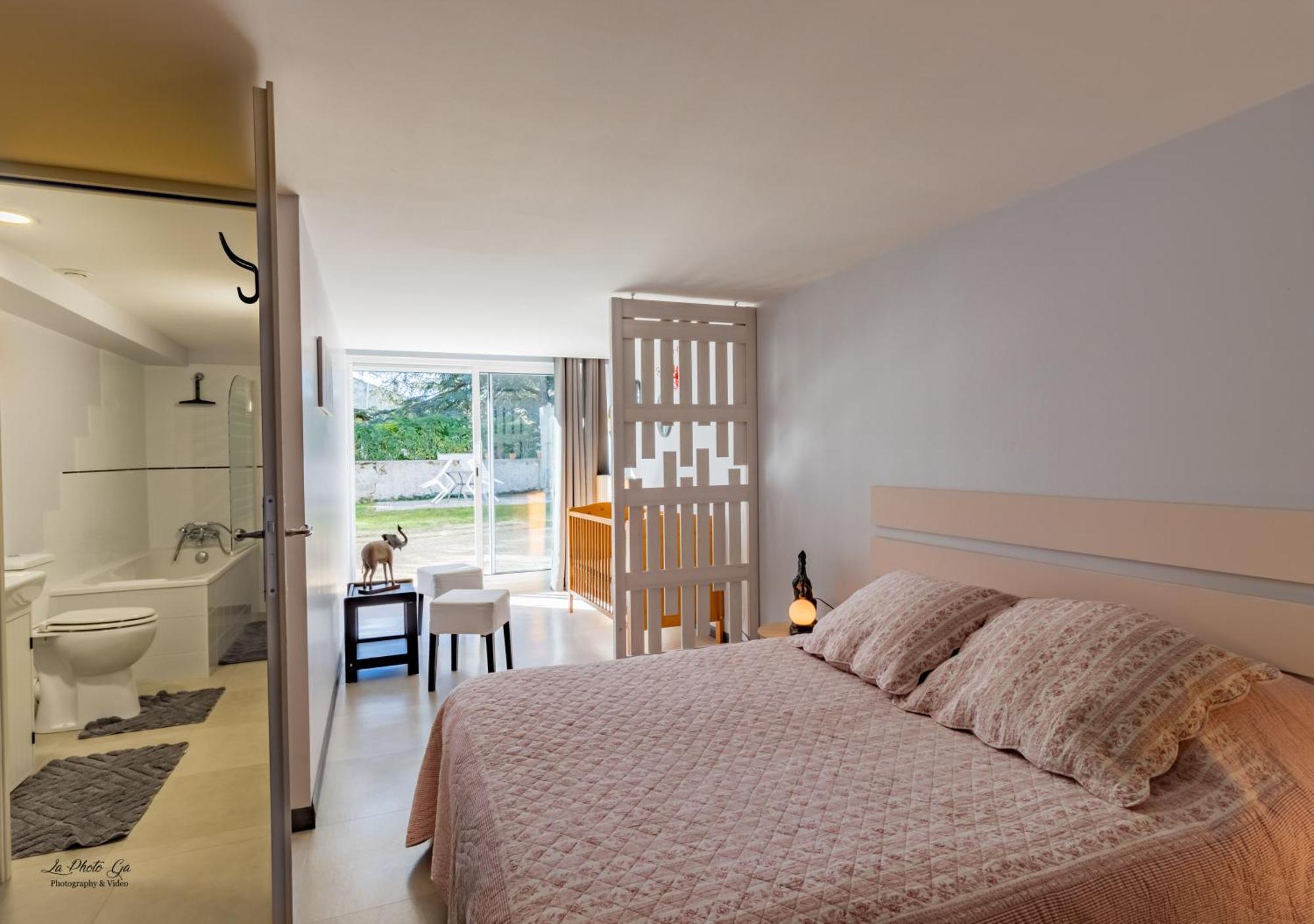 Chambres Et Gites Les Deux Chenes Pres De Bergerac Le Fleix Esterno foto